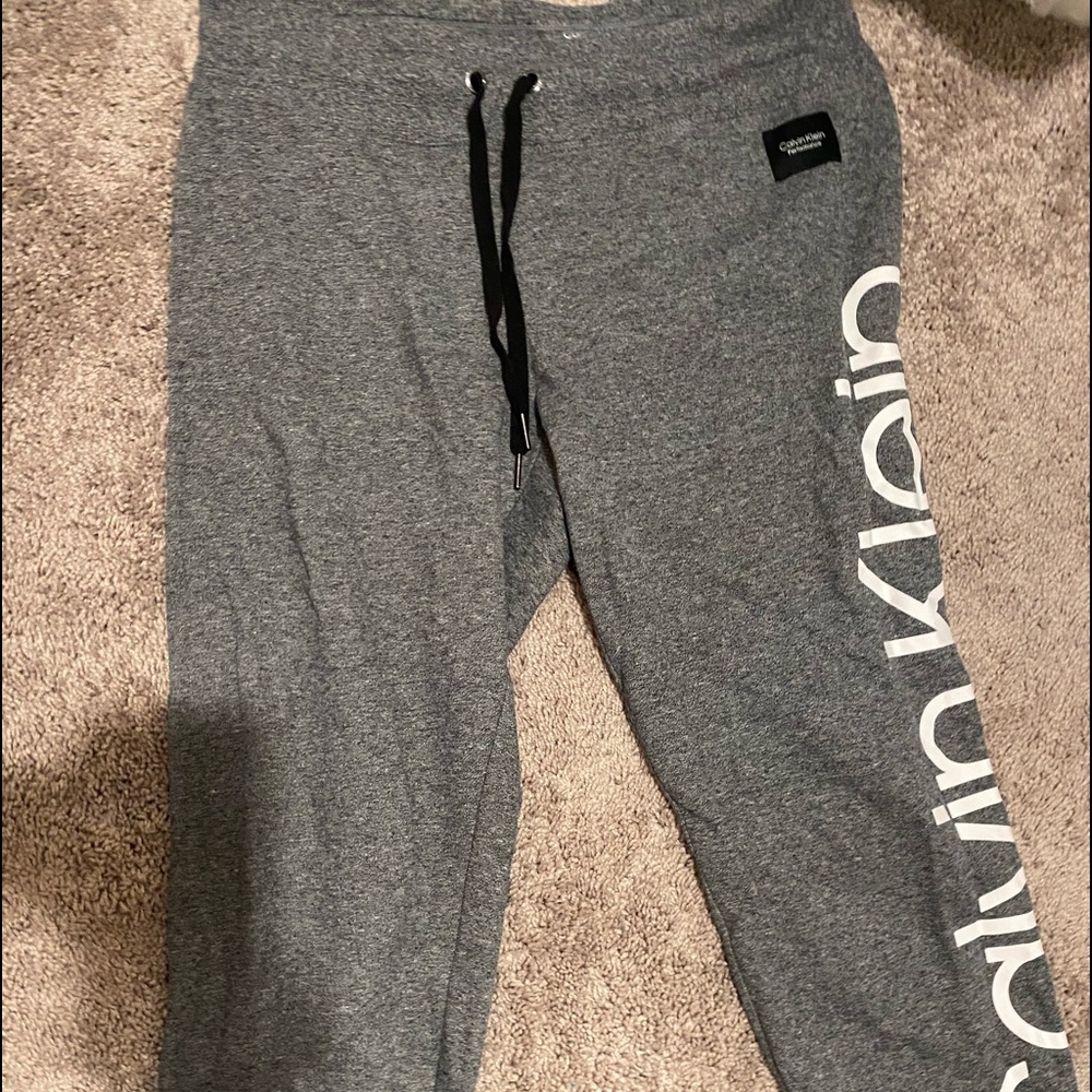L gray calvin klein joggers